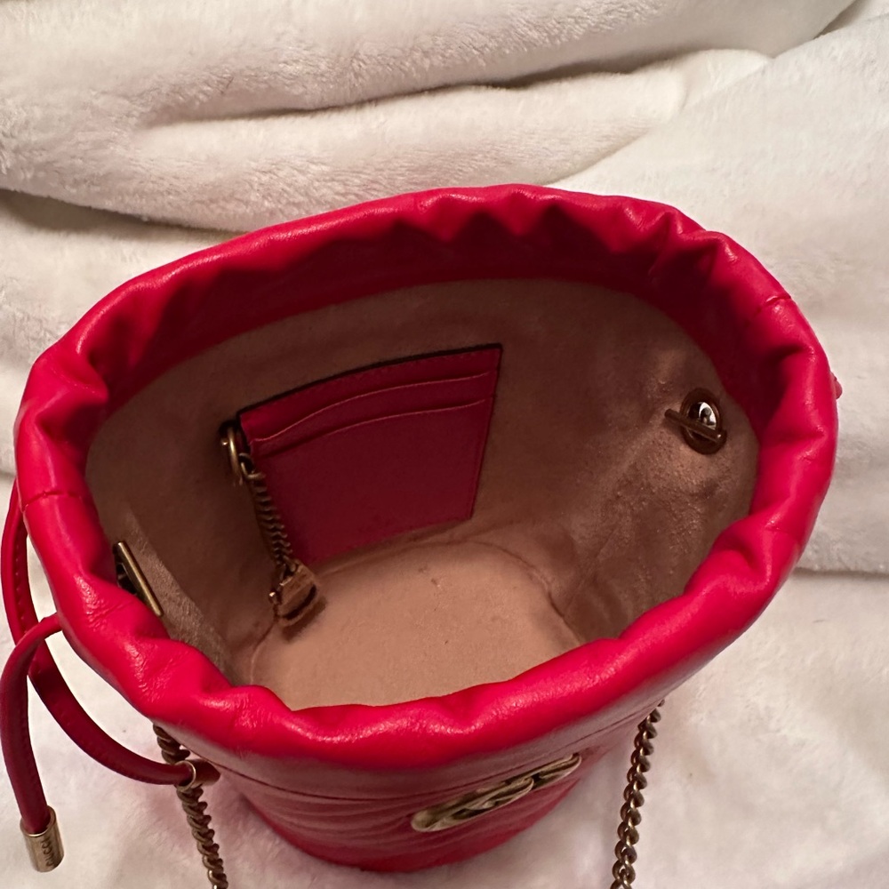 GG Marmont matelassé mini bucket bag- Red - Picture 4 of 10